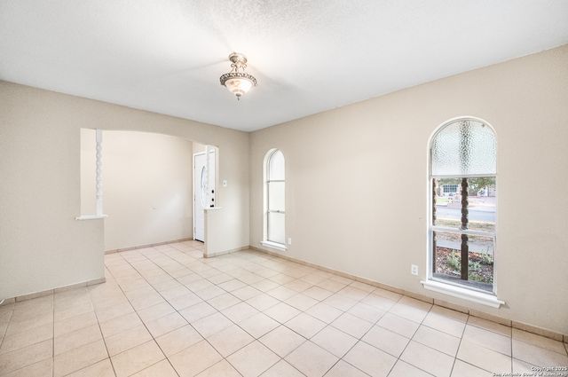 5523 KING RICHARD ST, San Antonio, TX 78229