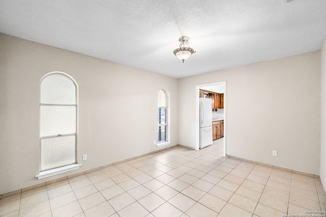 5523 KING RICHARD ST, San Antonio, TX 78229