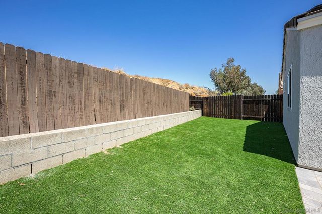 27969 Hillpointe, Menifee, CA 92585