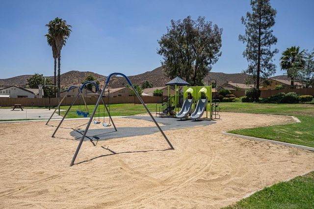 27969 Hillpointe, Menifee, CA 92585