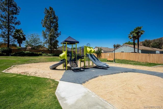 27969 Hillpointe, Menifee, CA 92585