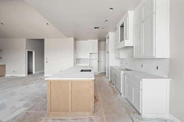 15525 Aparados Way, Edmond, OK 73013