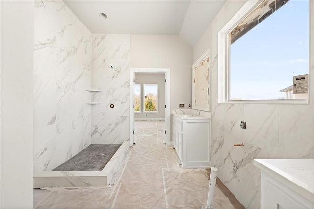 15525 Aparados Way, Edmond, OK 73013