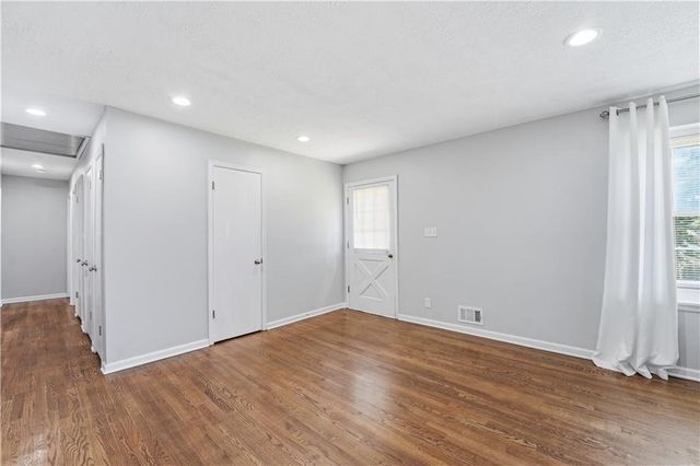 9700 E 82nd Street, Raytown, MO 64138