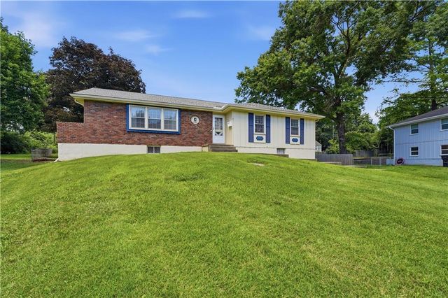 9700 E 82nd Street, Raytown, MO 64138