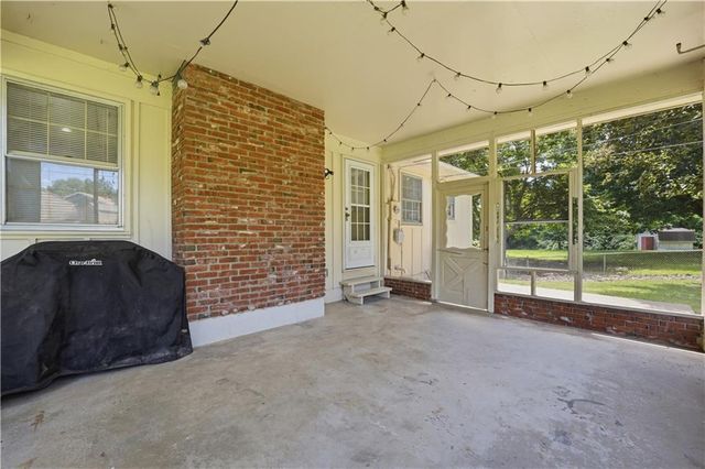9700 E 82nd Street, Raytown, MO 64138