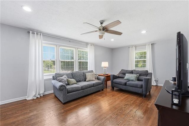 9700 E 82nd Street, Raytown, MO 64138