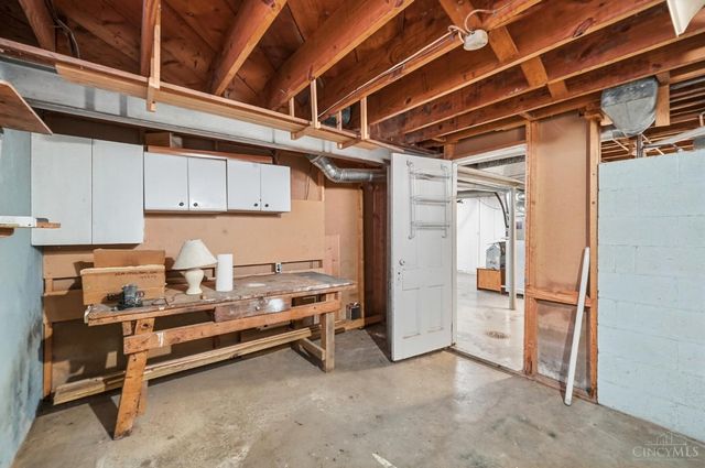 1460 Lawrence Avenue, Hamilton, OH 45013