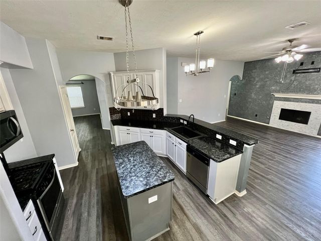 3210 Blue Bonnet Drive, Texas City, TX 77591