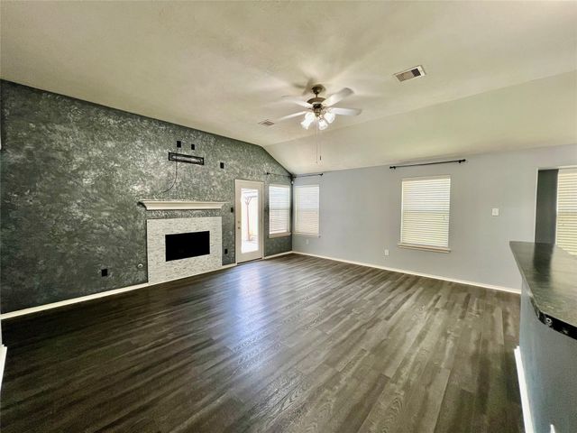 3210 Blue Bonnet Drive, Texas City, TX 77591