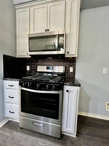 3210 Blue Bonnet Drive, Texas City, TX 77591