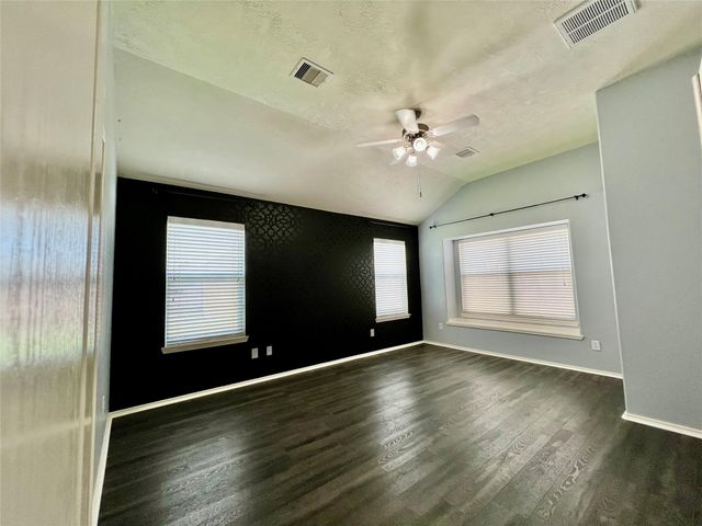 3210 Blue Bonnet Drive, Texas City, TX 77591