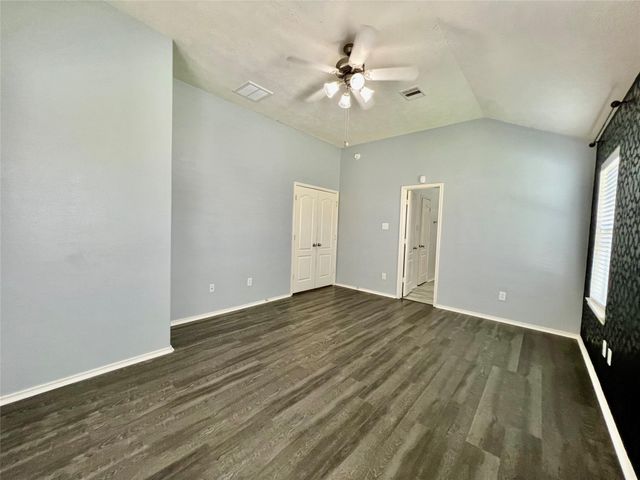 3210 Blue Bonnet Drive, Texas City, TX 77591