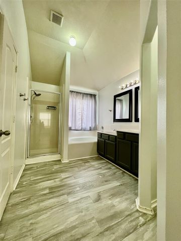 3210 Blue Bonnet Drive, Texas City, TX 77591