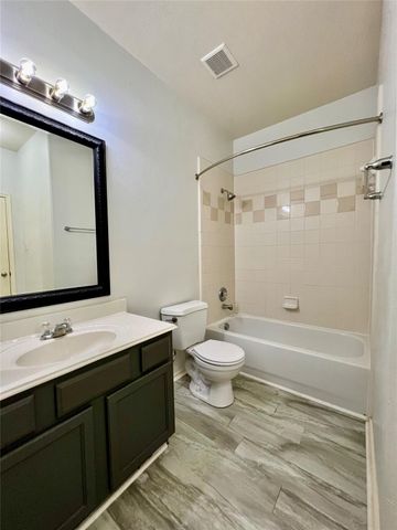 3210 Blue Bonnet Drive, Texas City, TX 77591