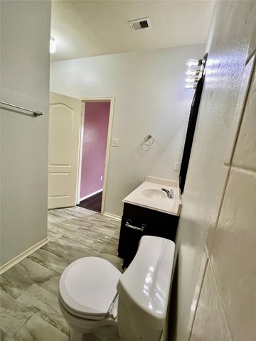 3210 Blue Bonnet Drive, Texas City, TX 77591