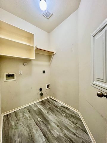 3210 Blue Bonnet Drive, Texas City, TX 77591