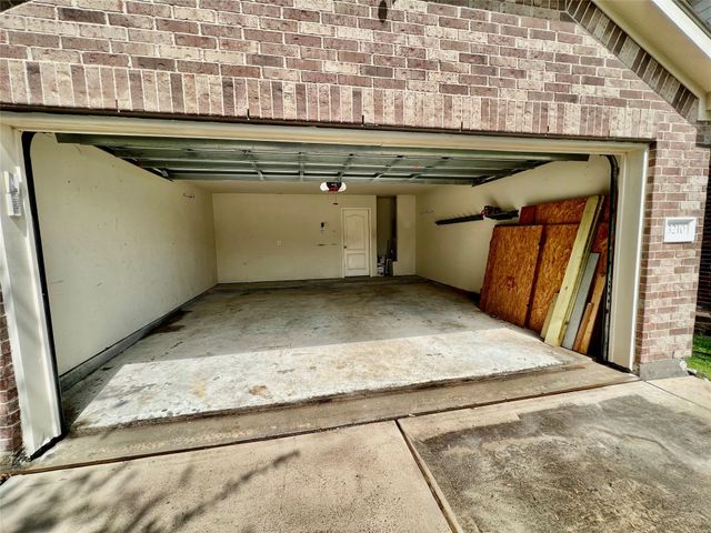 3210 Blue Bonnet Drive, Texas City, TX 77591