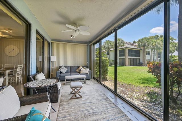 8049 Aberdeen Drive 101, Boynton Beach, FL 33472