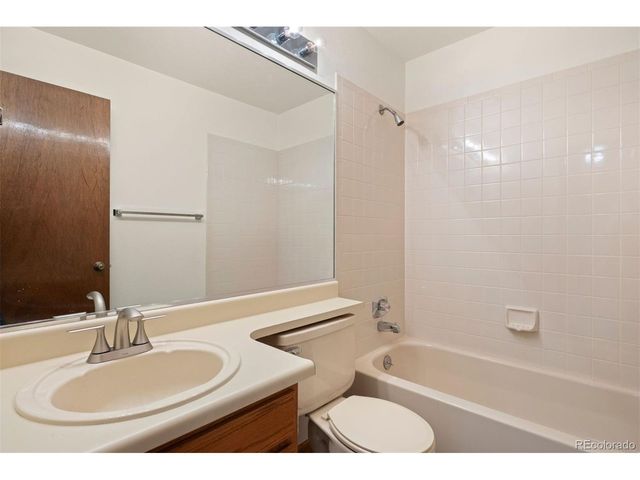 3254 S Espana Cir, Aurora, CO 80013