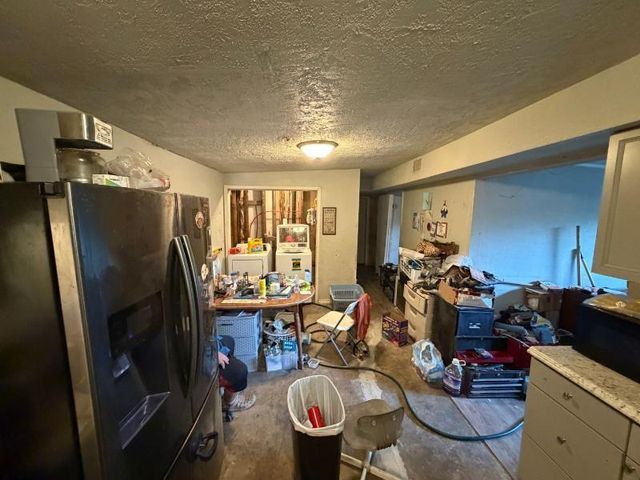 3927 Clifton Lane, Bacliff, TX 77518