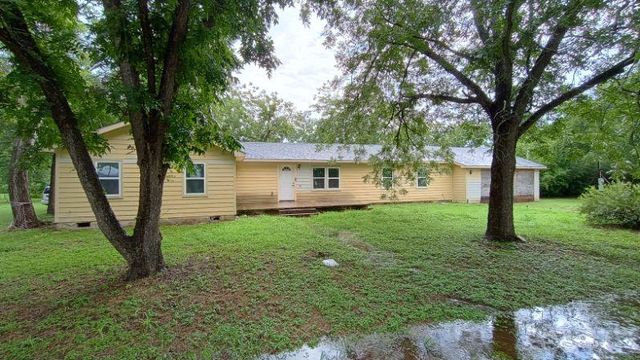 112 W Ila ST, Elgin, TX 78621