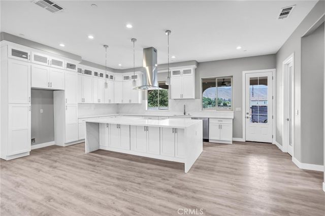 8058 Galena St., Jurupa Valley, CA 92509