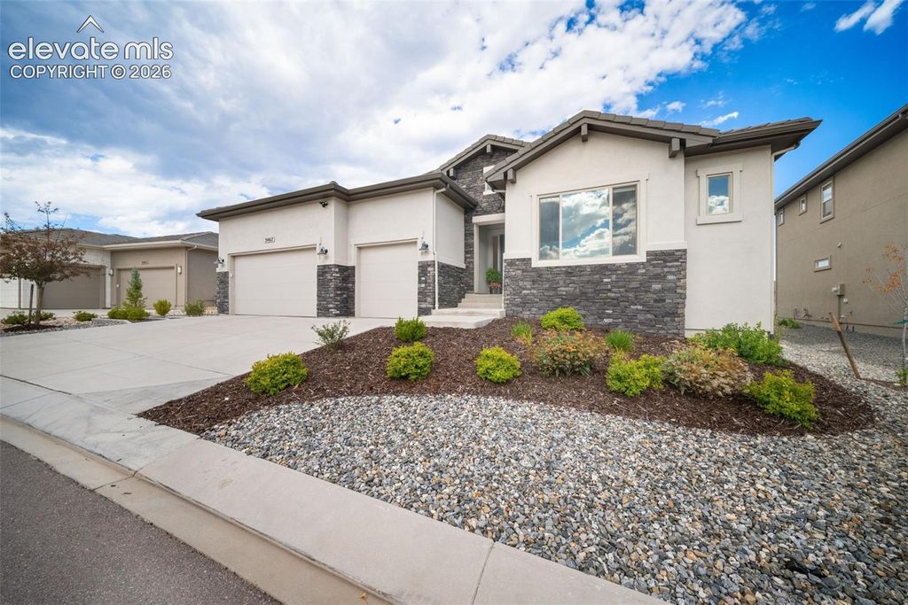 3467 Skywatch Heights, Colorado Springs, CO 80904 — photo 2