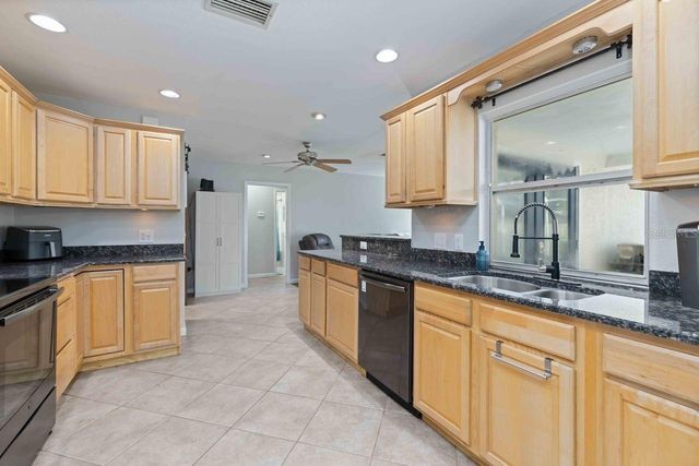 5504 18TH AVENUE E, Bradenton, FL 34208