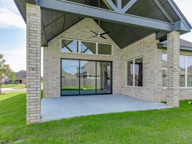 3901 Durango Lakes Drive, Oklahoma City, OK 73160