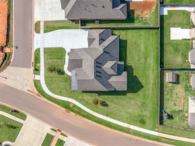 3901 Durango Lakes Drive, Oklahoma City, OK 73160