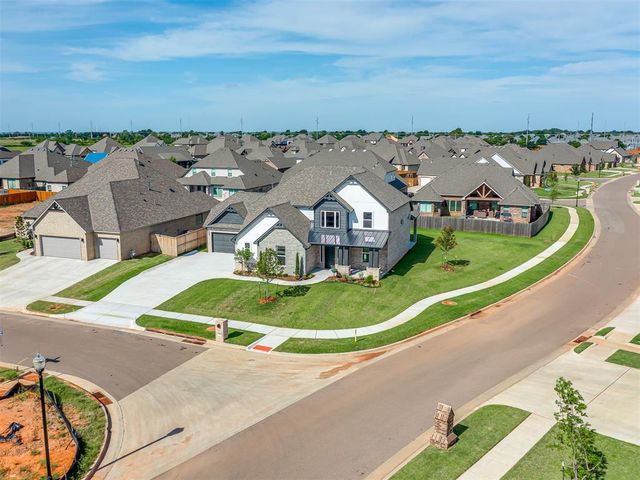 3901 Durango Lakes Drive, Oklahoma City, OK 73160