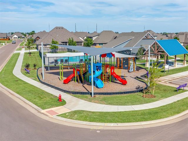 3901 Durango Lakes Drive, Oklahoma City, OK 73160