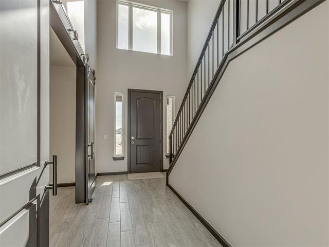 3901 Durango Lakes Drive, Oklahoma City, OK 73160