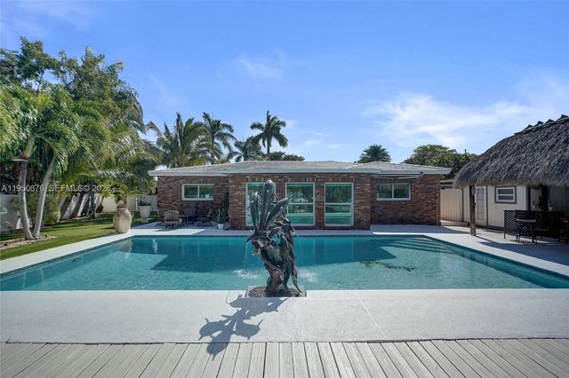 1995 N Hibiscus Drive, North Miami, FL 33181
