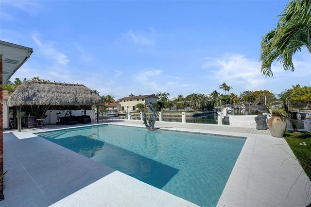 1995 N Hibiscus Drive, North Miami, FL 33181