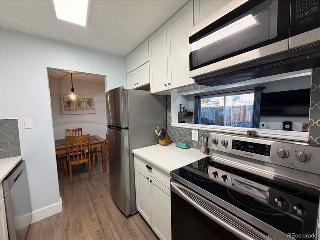 7995 E Mississippi Avenue J10, Denver, CO 80247