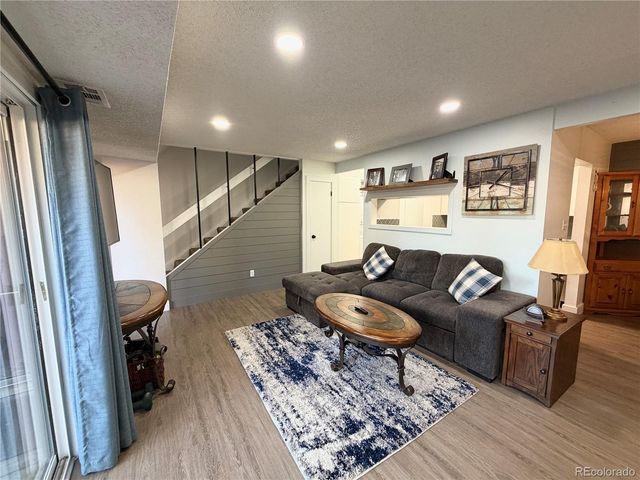 7995 E Mississippi Avenue J10, Denver, CO 80247