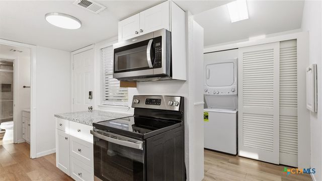 114 T Bar M Drive, New Braunfels, TX 78132