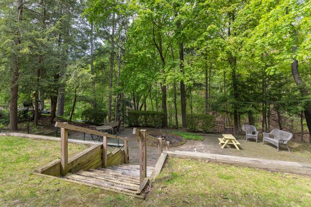 803 Forest Glen Boulevard, Kalamazoo, MI 49008