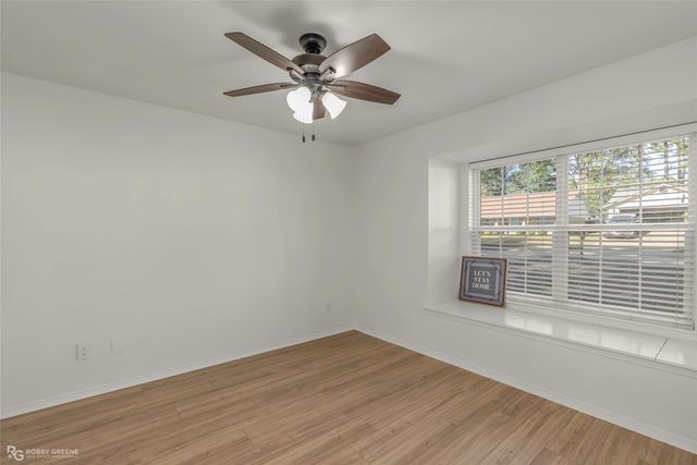 5613 N Heatherstone Drive, Shreveport, LA 71129