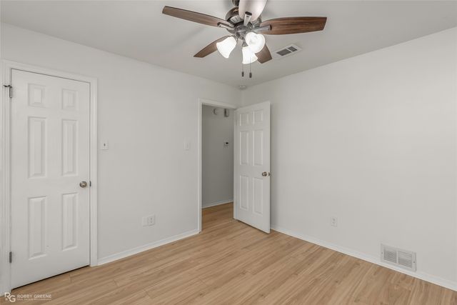 5613 N Heatherstone Drive, Shreveport, LA 71129