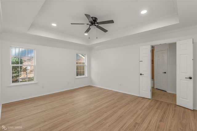 5613 N Heatherstone Drive, Shreveport, LA 71129