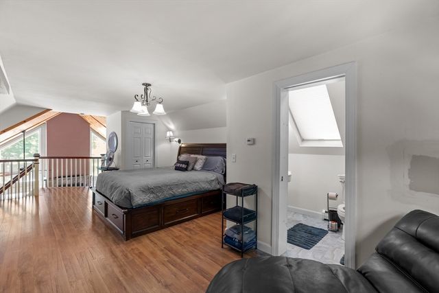 12 Dakel Dr, Freetown, MA 02702
