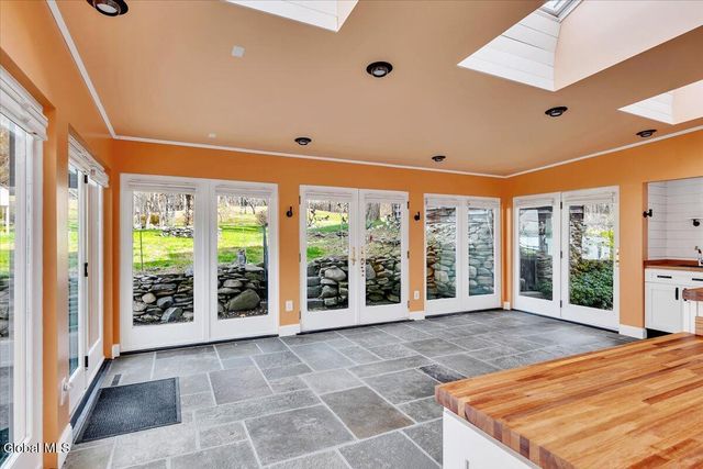 424 Gower Road, Glenville, NY 12302