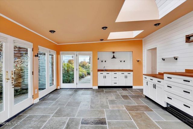 424 Gower Road, Glenville, NY 12302