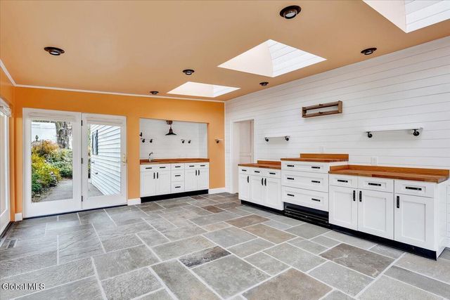 424 Gower Road, Glenville, NY 12302