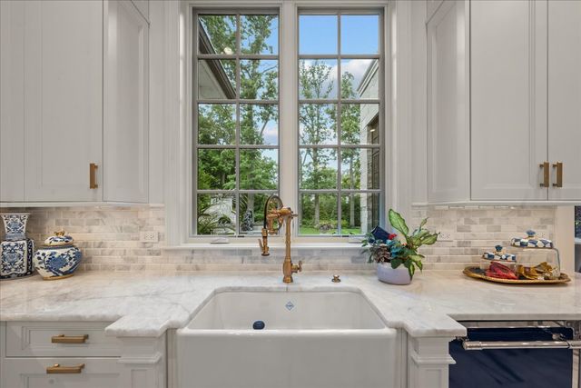 677 Sheridan Road, Glencoe, IL 60022