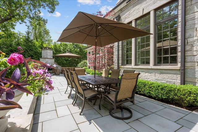 677 Sheridan Road, Glencoe, IL 60022