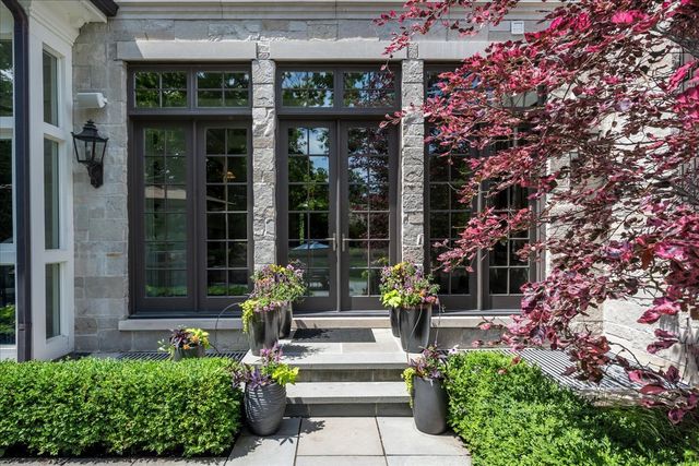 677 Sheridan Road, Glencoe, IL 60022